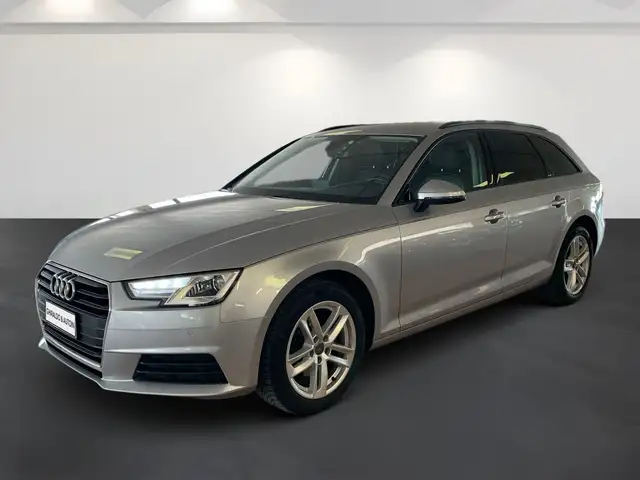 Audi A4 V Avant 35 2.0 tdi 150cv s-tronic