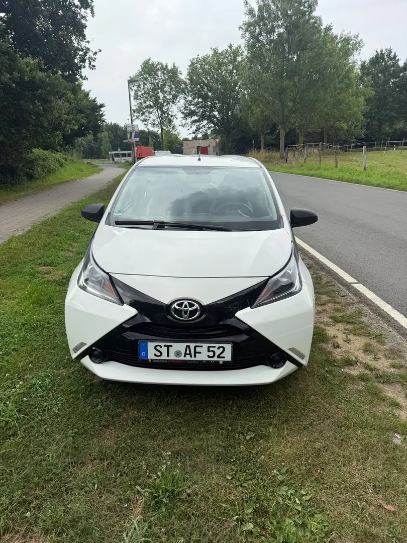 Toyota Aygo X Weiß - 2
