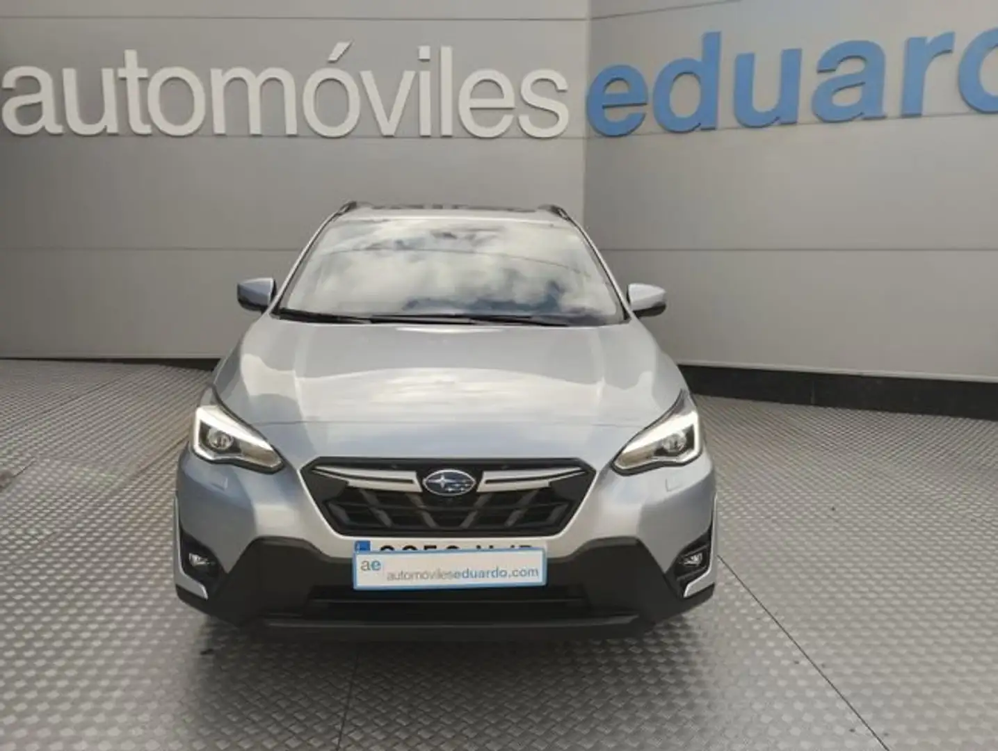 Subaru Crosstrek XV 2.0i Hybrid CVT Sport Plus Plateado - 2