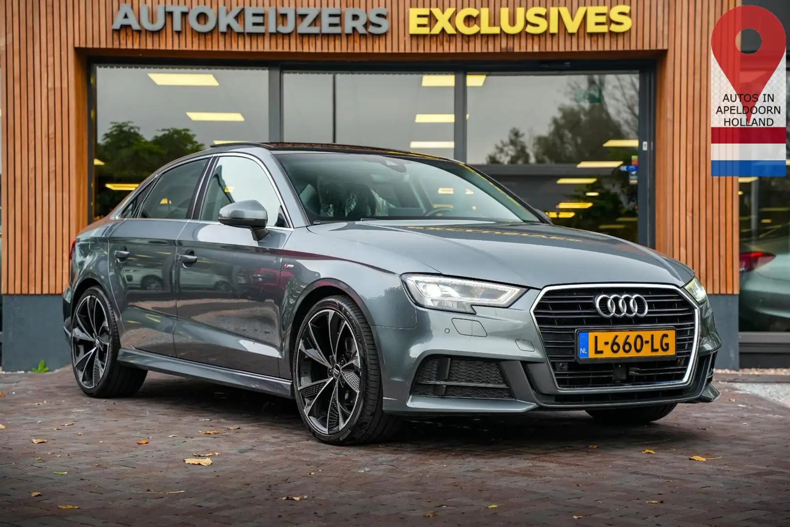 Audi A3 Limousine 1.5 TFSI CoD Sport S Line Edition F Grau - 1