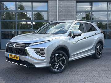 Cross|CARPLAY|CAMERA|XENON| 2.4 PHEV Instyle