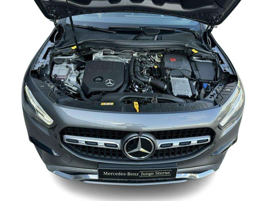 Mercedes-Benz GLA 180