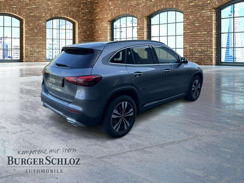 Mercedes-Benz GLA 180