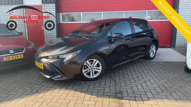 Toyota Corolla 1.8 Hybrid Active CAMERA / CARPLAY / FULL LED / CL
