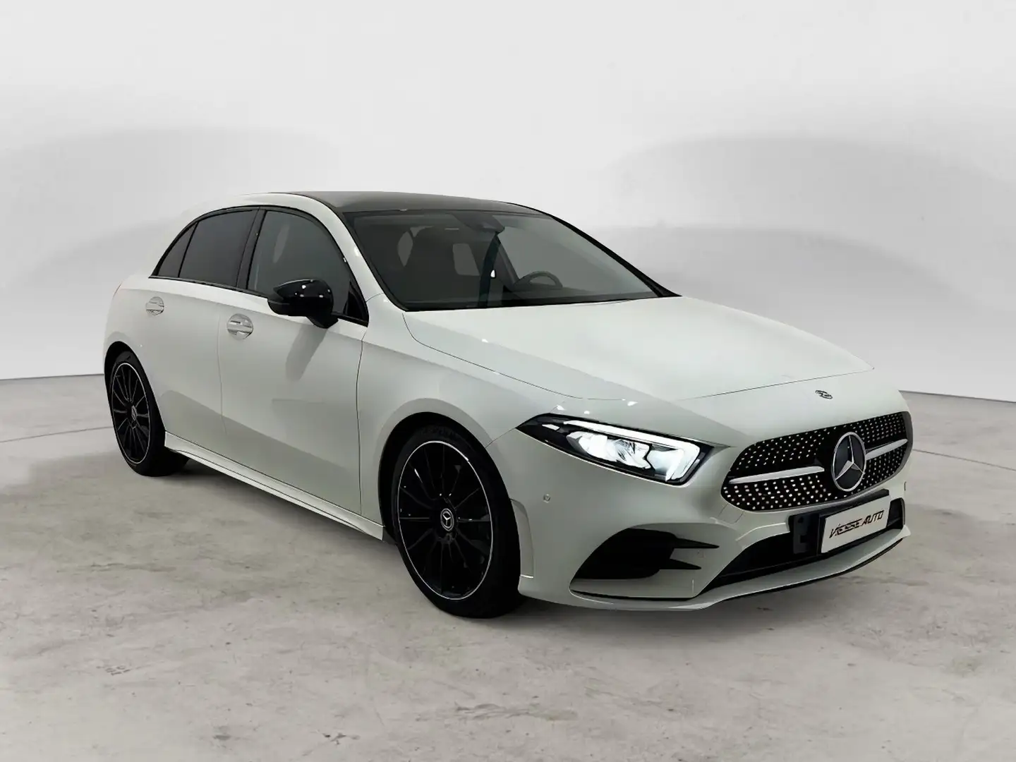 Mercedes-Benz A 250 A 250 Premium auto Bianco - 2