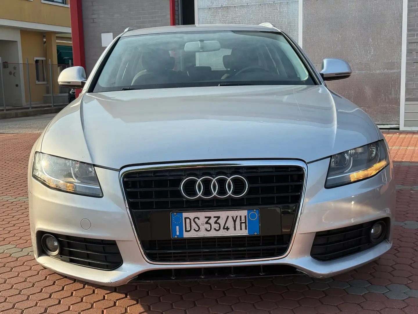 Audi A4 A4  Avant 2.0 tdi Advanced 120cv lieve grandine Grigio - 2