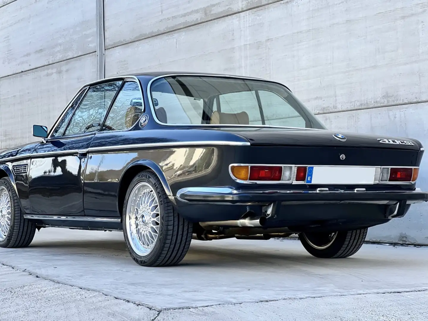 BMW 3.0 CSi Gri - 2