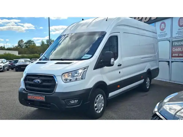 Ford Transit view 4