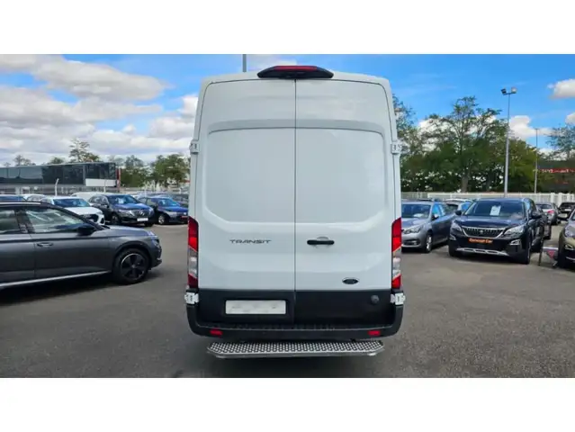 Ford Transit view 7