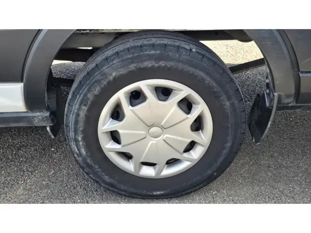 Ford Transit view 23