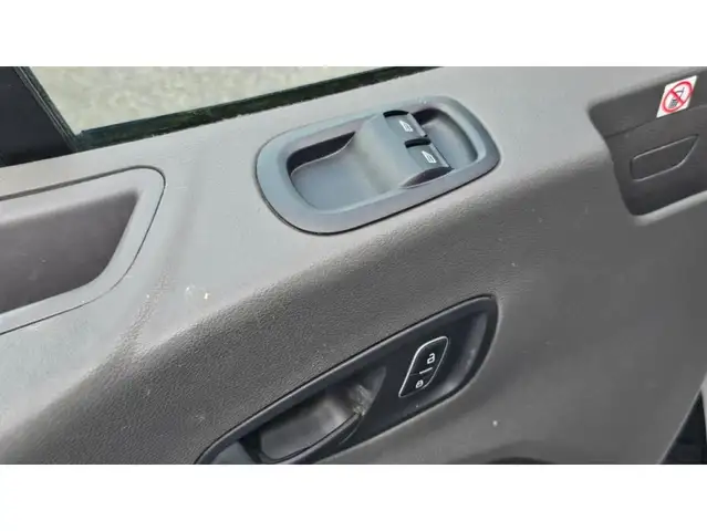 Ford Transit view 26