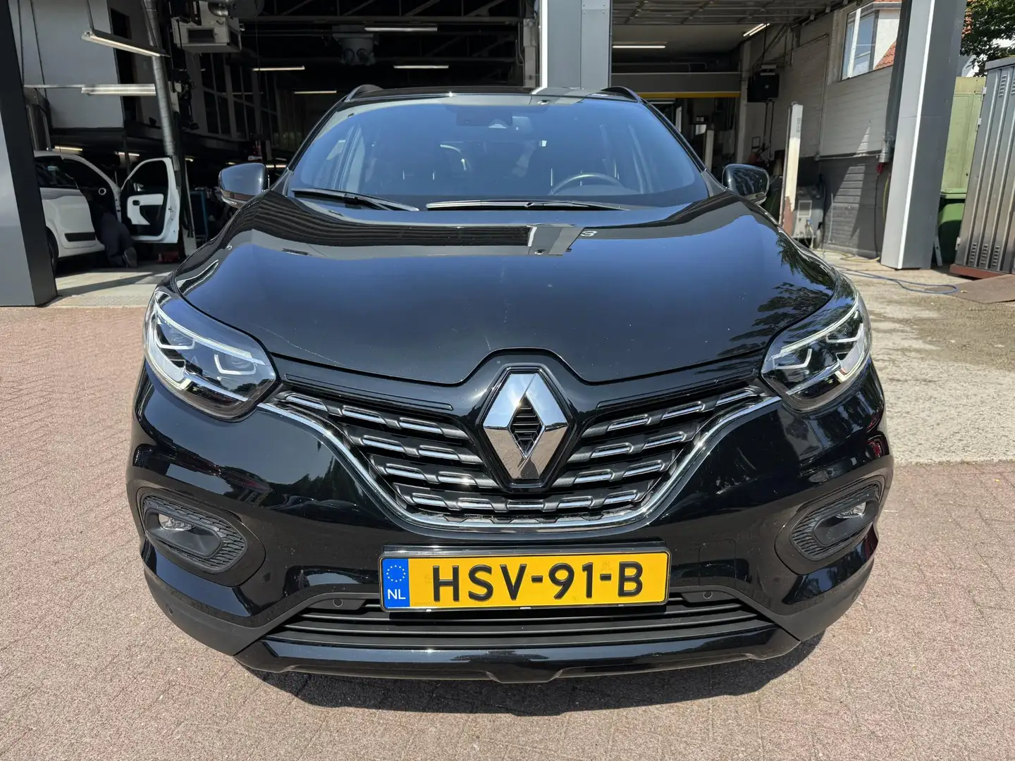 Renault Kadjar 1.3 TCe 140pk EDC Black Edition Zwart - 2