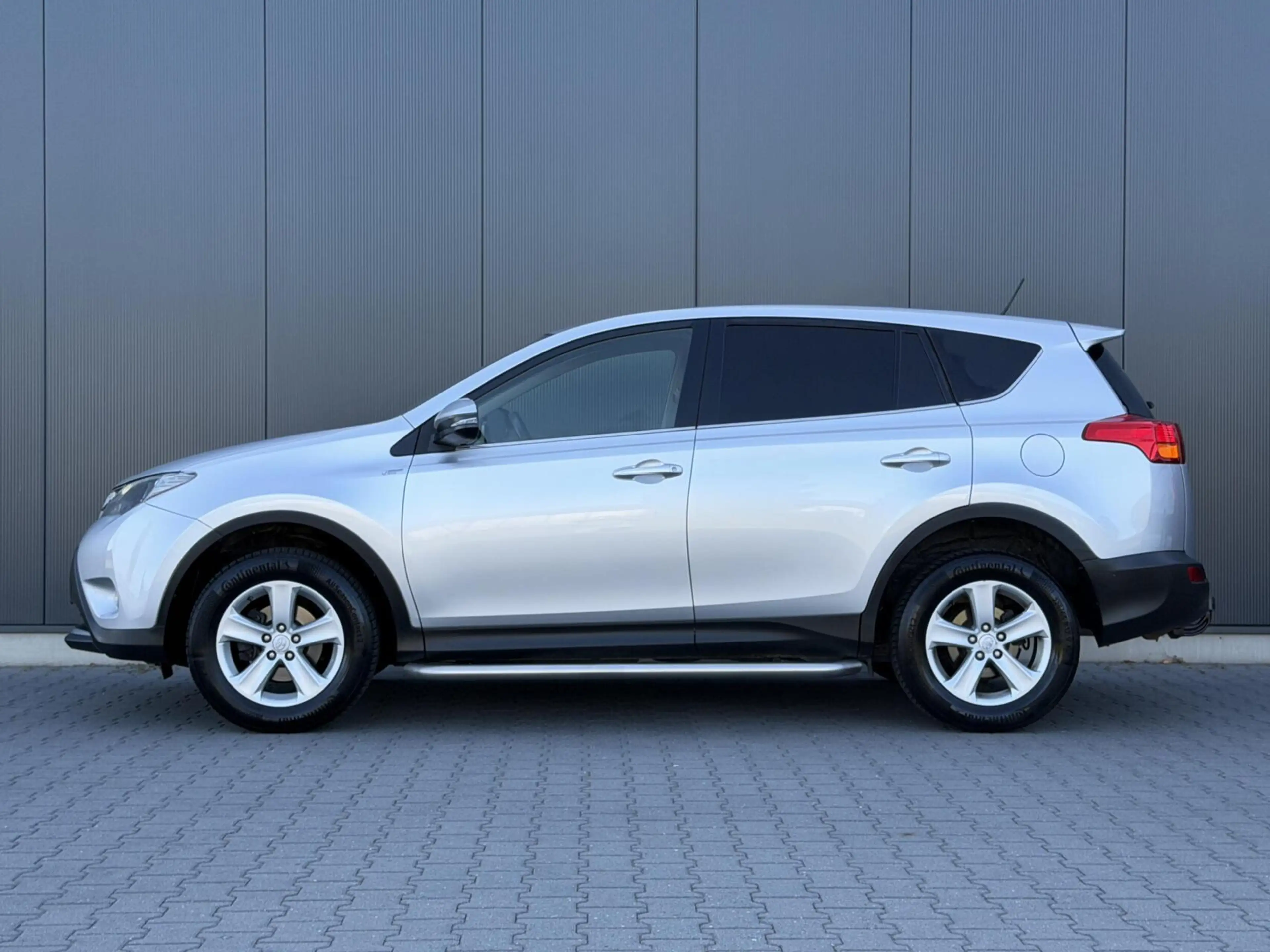 Toyota RAV 4 2.2 D-4D 4WD Grijs Kenteken - 2e Eigenaar - Camera — photo 9