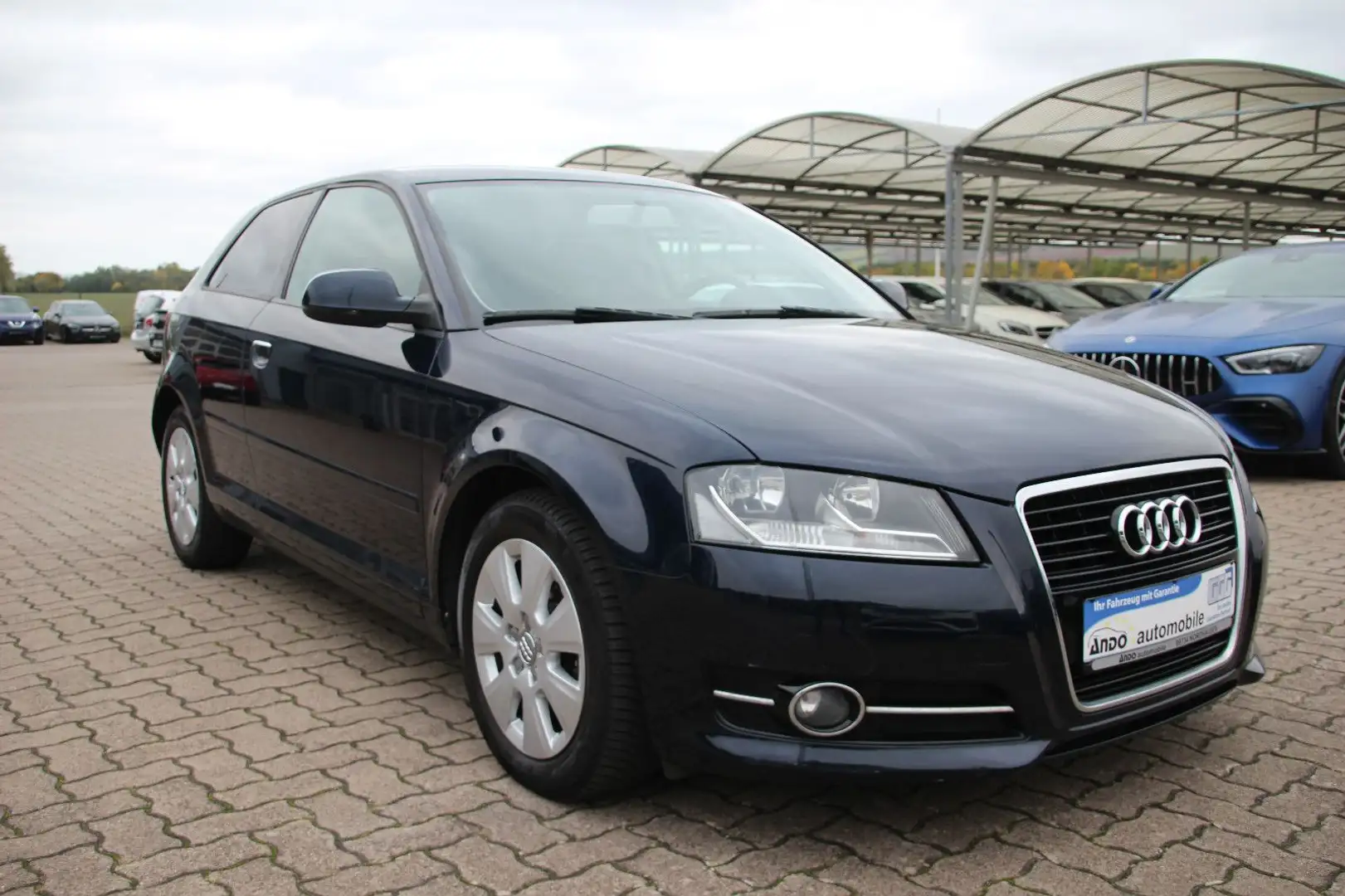 Audi A3 1.2 TFSI Attraction Klima/SHZ/PDC/6Gänge Bleu - 2