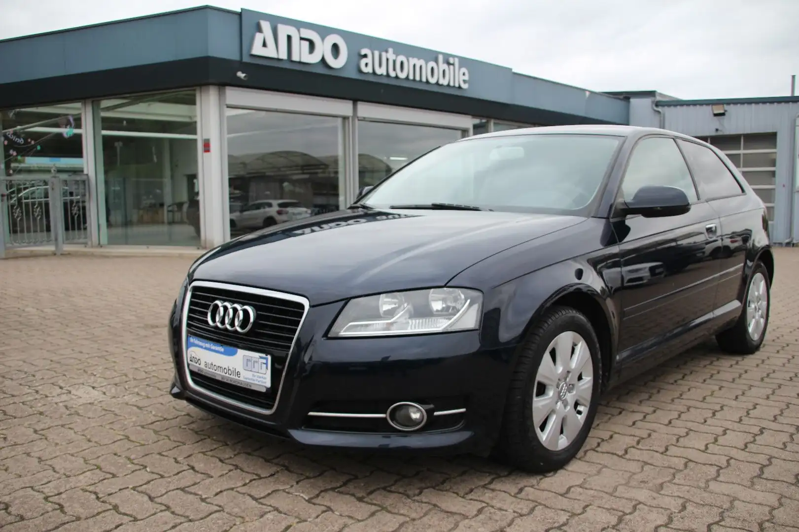 Audi A3 1.2 TFSI Attraction Klima/SHZ/PDC/6Gänge Bleu - 1
