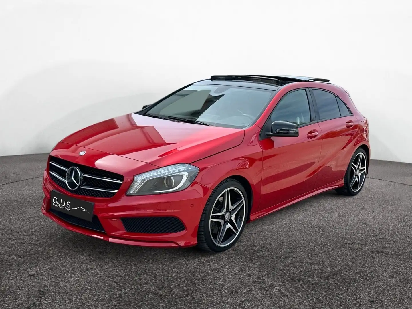Mercedes-Benz A 250 7G DCT, AMG,Pano,Xenon,RView,Navi,LED,HK Red - 1