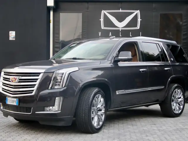 Cadillac Escalade Escalade 6.2 V8 Platinum edition auto