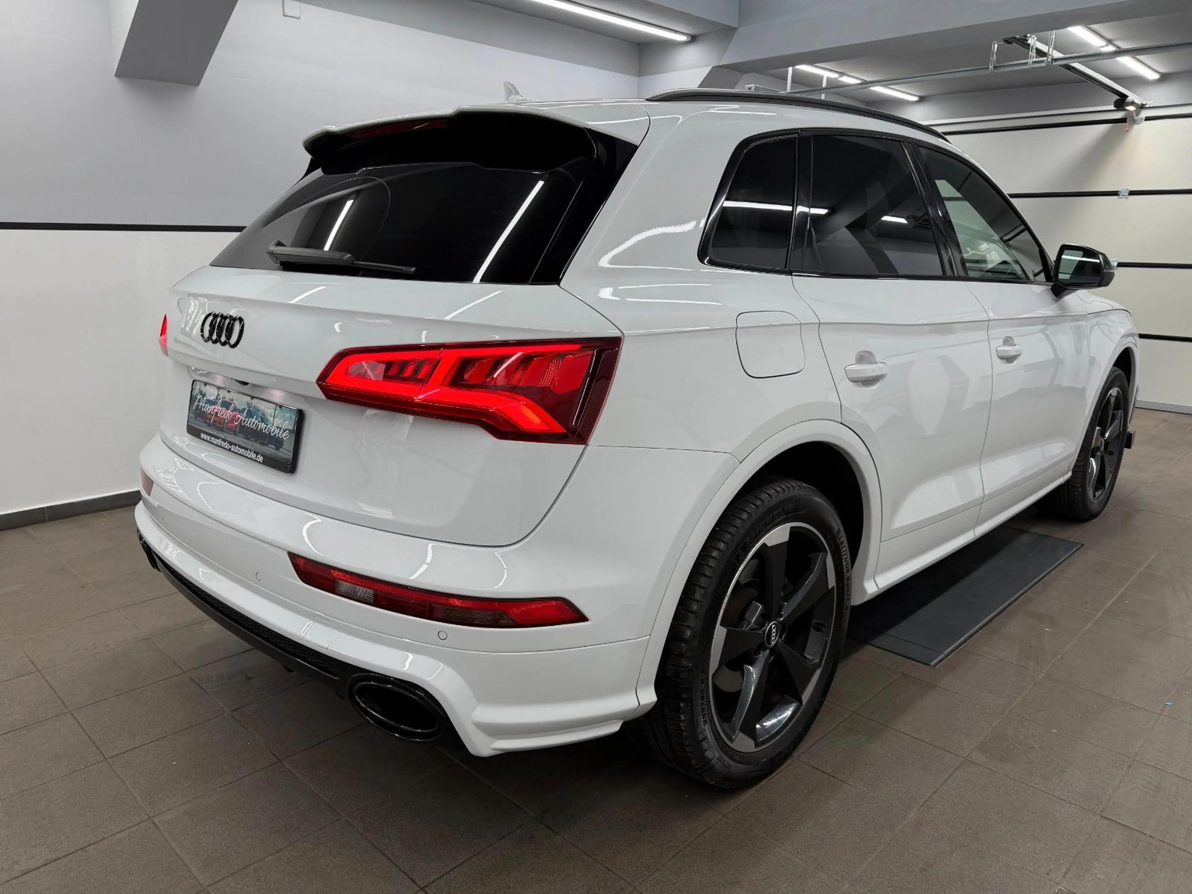 Audi SQ5 3.0 TFSI Premium Plus quattro/Memo/Pano/B&o/ — photo 4
