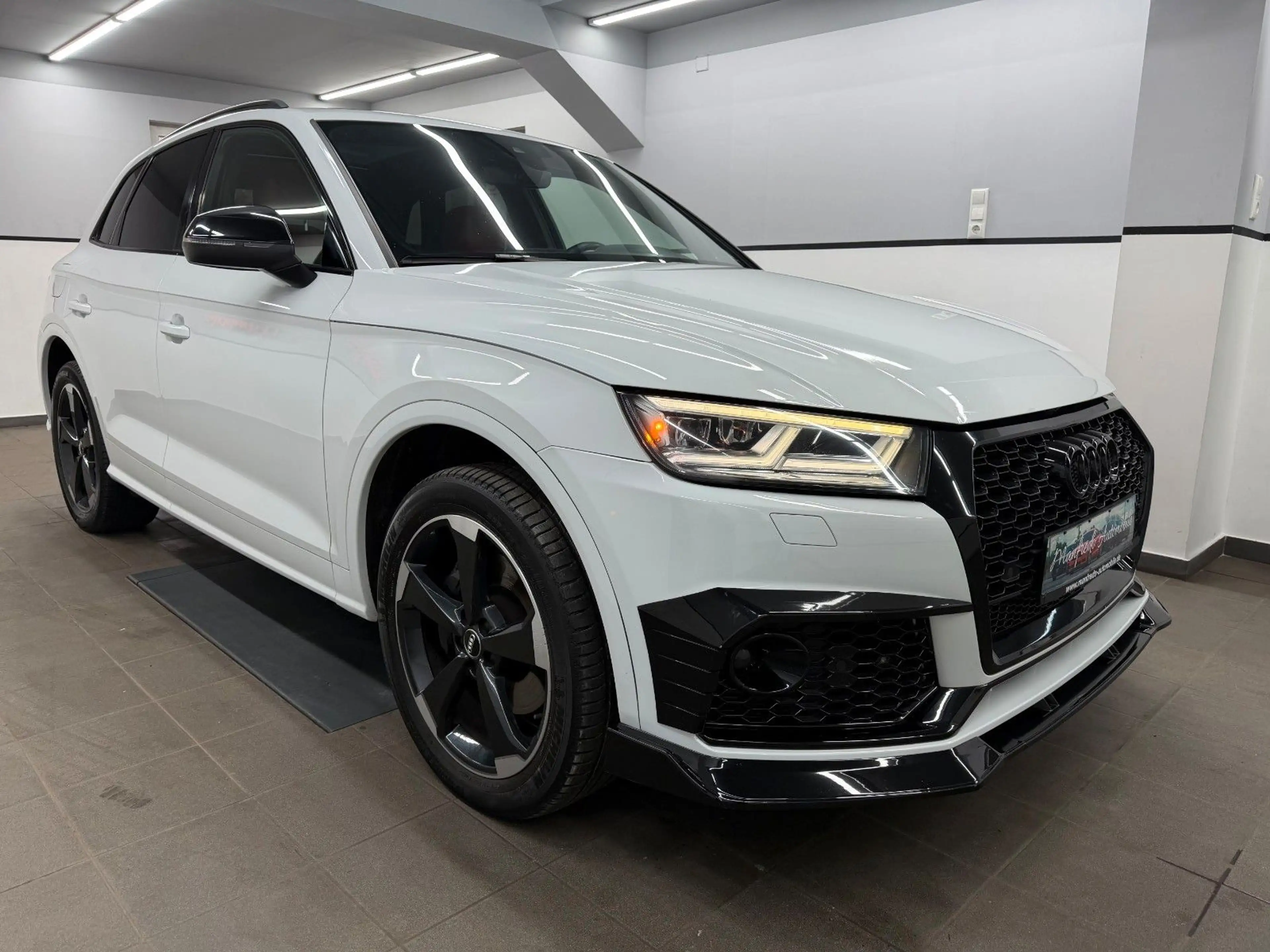 Audi SQ5 3.0 TFSI Premium Plus quattro/Memo/Pano/B&o/ — photo 2
