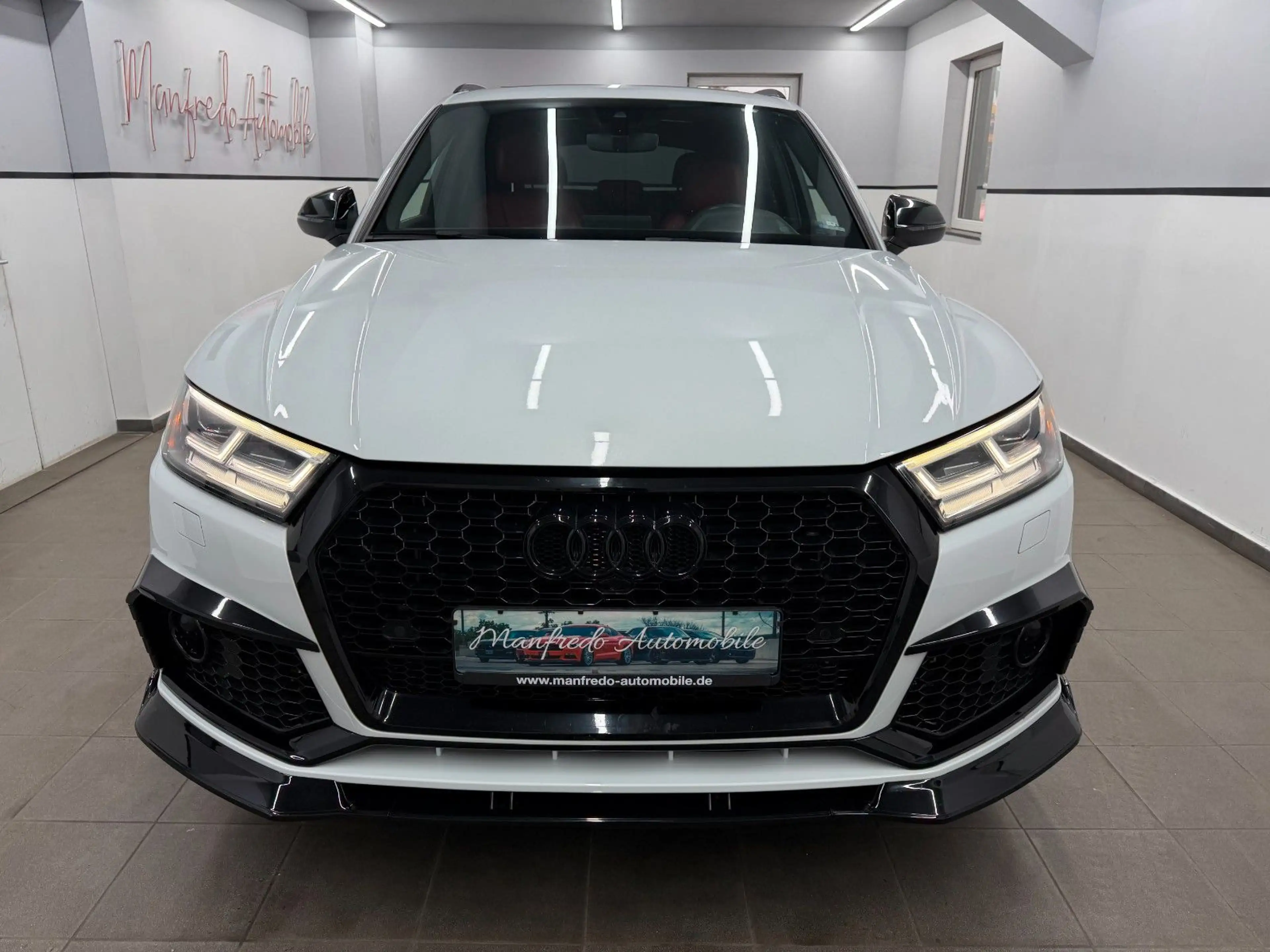 Audi SQ5 3.0 TFSI Premium Plus quattro/Memo/Pano/B&o/ — photo 3