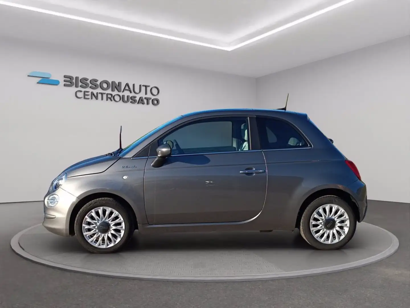 Fiat 500 1.0 hybrid dolcevita 70cv Grijs - 2