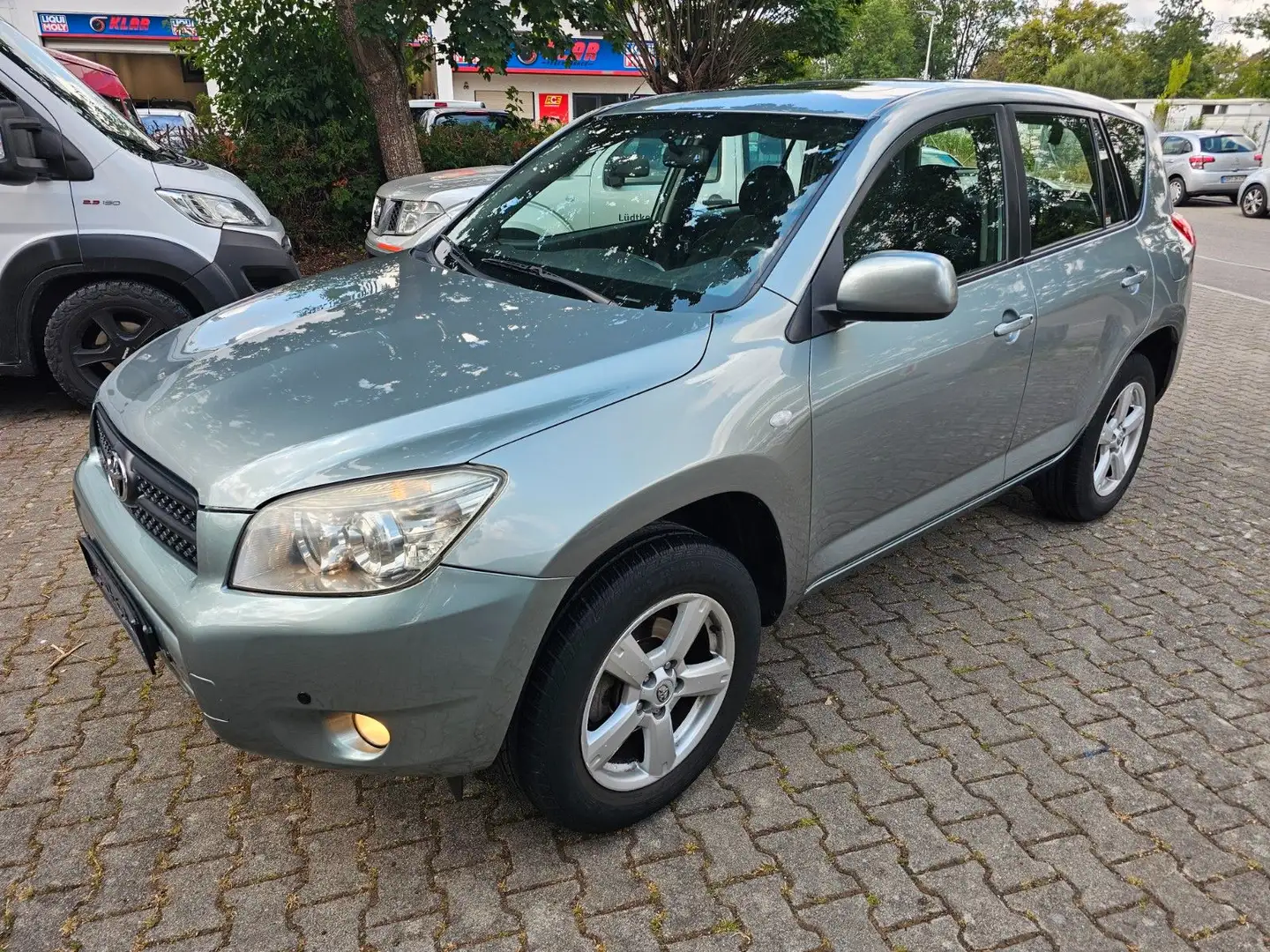 Toyota RAV 4 2.0-l-VVT-i 4x4  Aut Klima GSD Alu 177 TKm Grau - 1