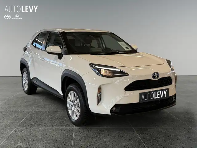 Toyota Yaris Cross view 8
