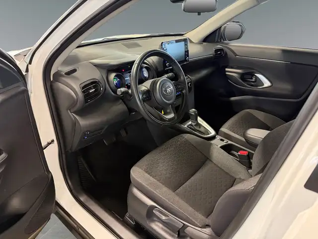 Toyota Yaris Cross view 10