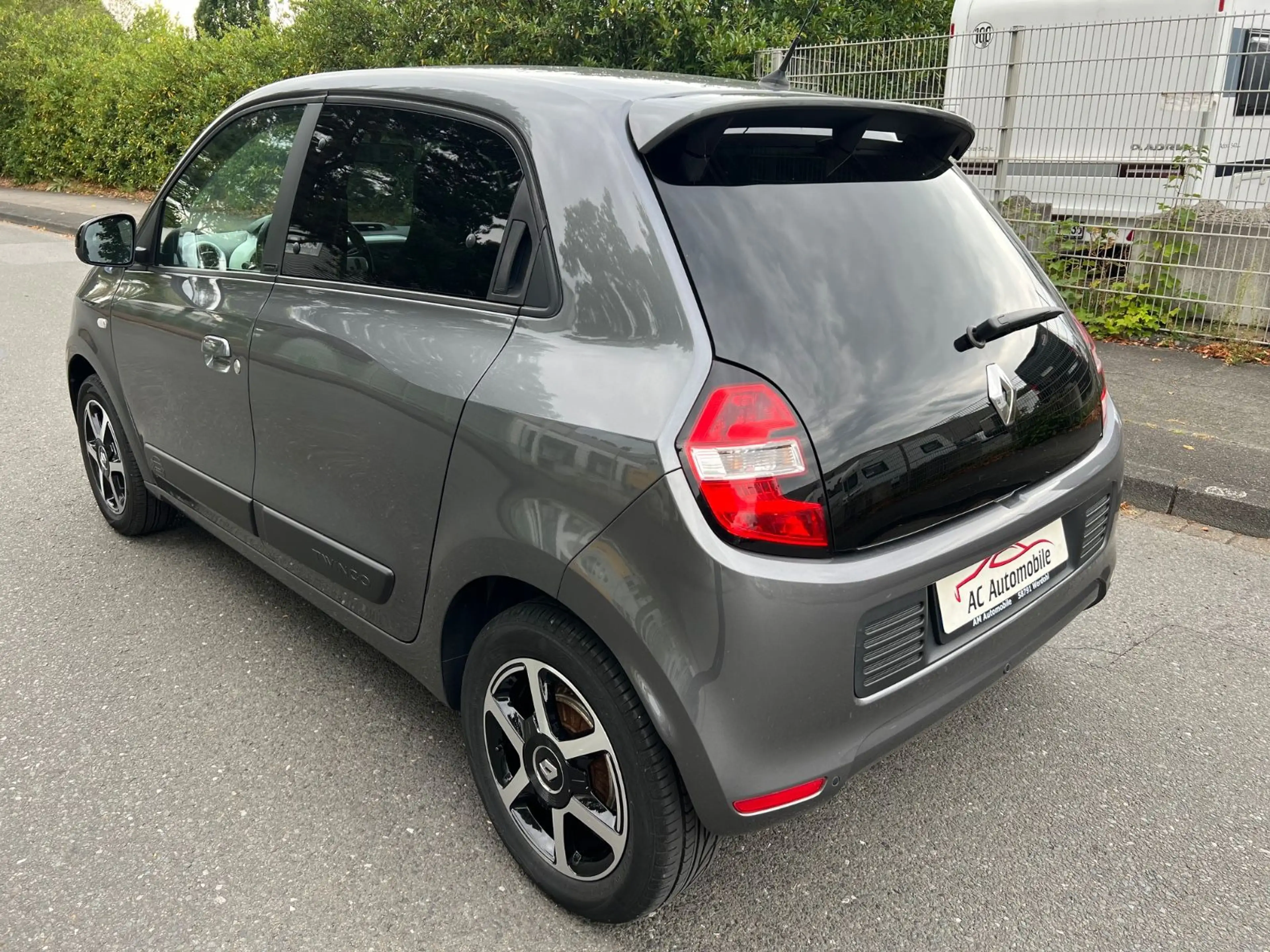 Renault Twingo Limited — photo 6