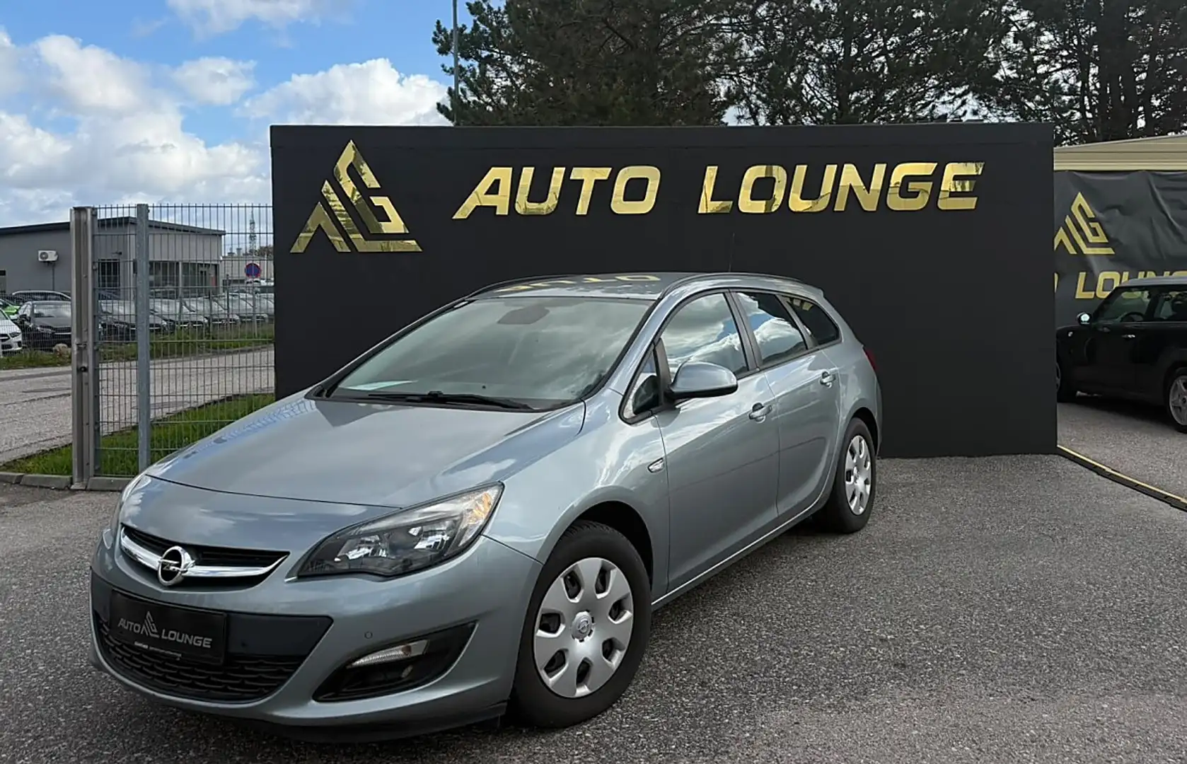 Opel Astra J SportsTourer 1.6 CDTI ecoFlex Edition Grau - 1