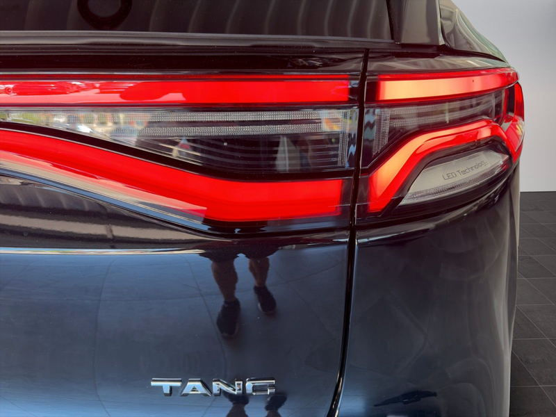 BYD Tang NEW TANG EV-NL 4WD/PANO/HUD/21Z/360° — photo 14