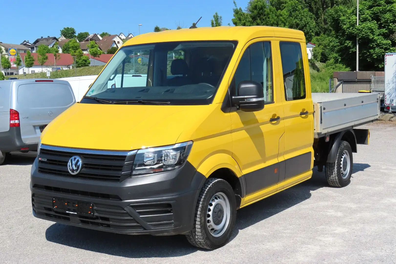 Volkswagen Crafter Pritsche DoKa 4x4 Aut Navi Standheiz AHK Giallo - 1