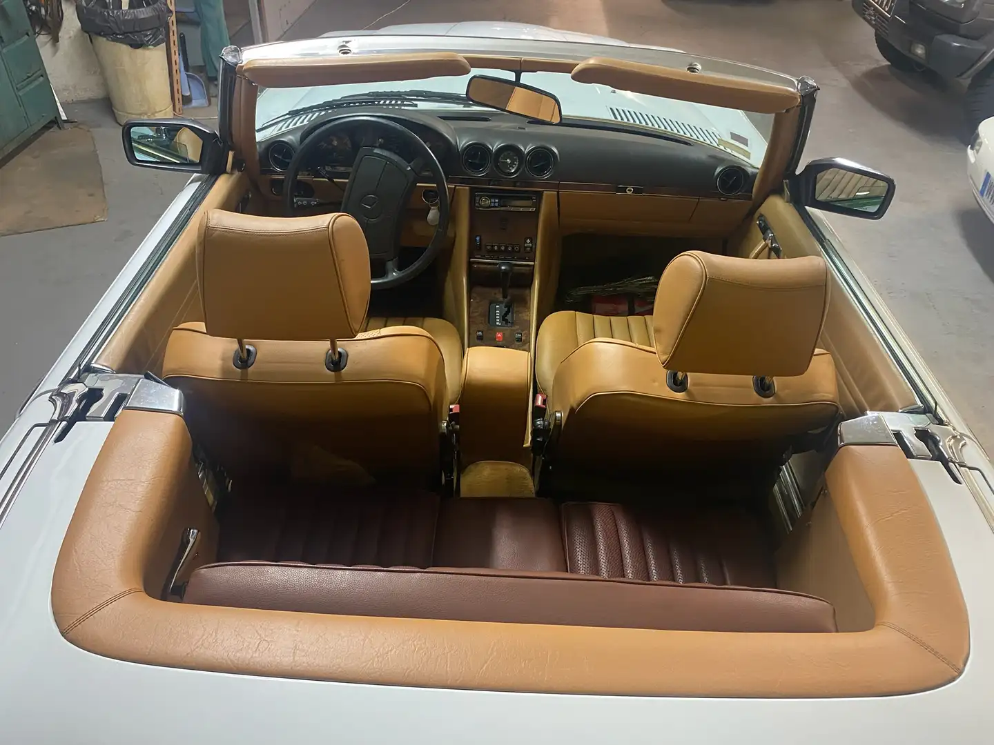 Mercedes-Benz 560 560 SL R107 Bianco - 2