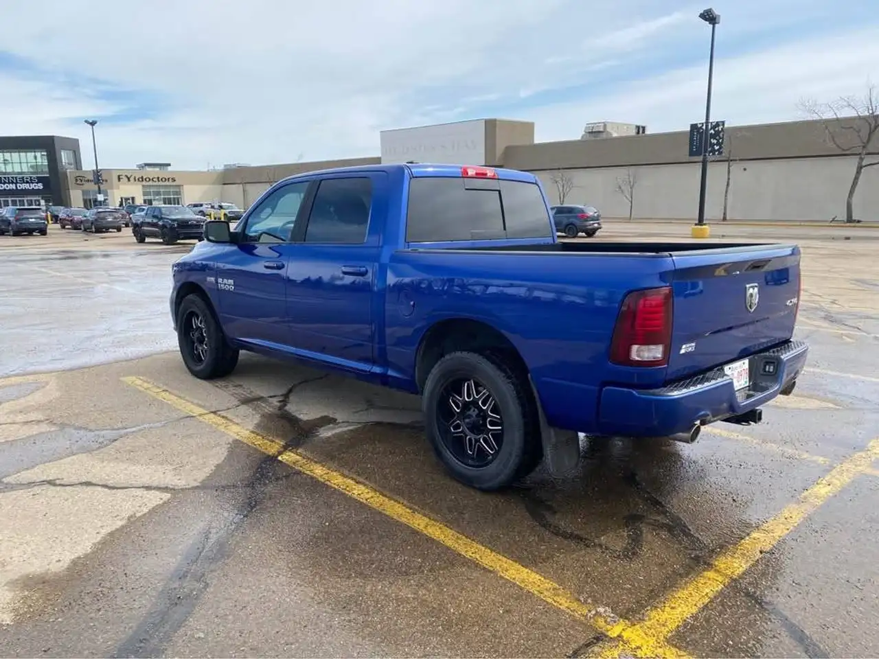 RAM 1500 снимка RAM 1500