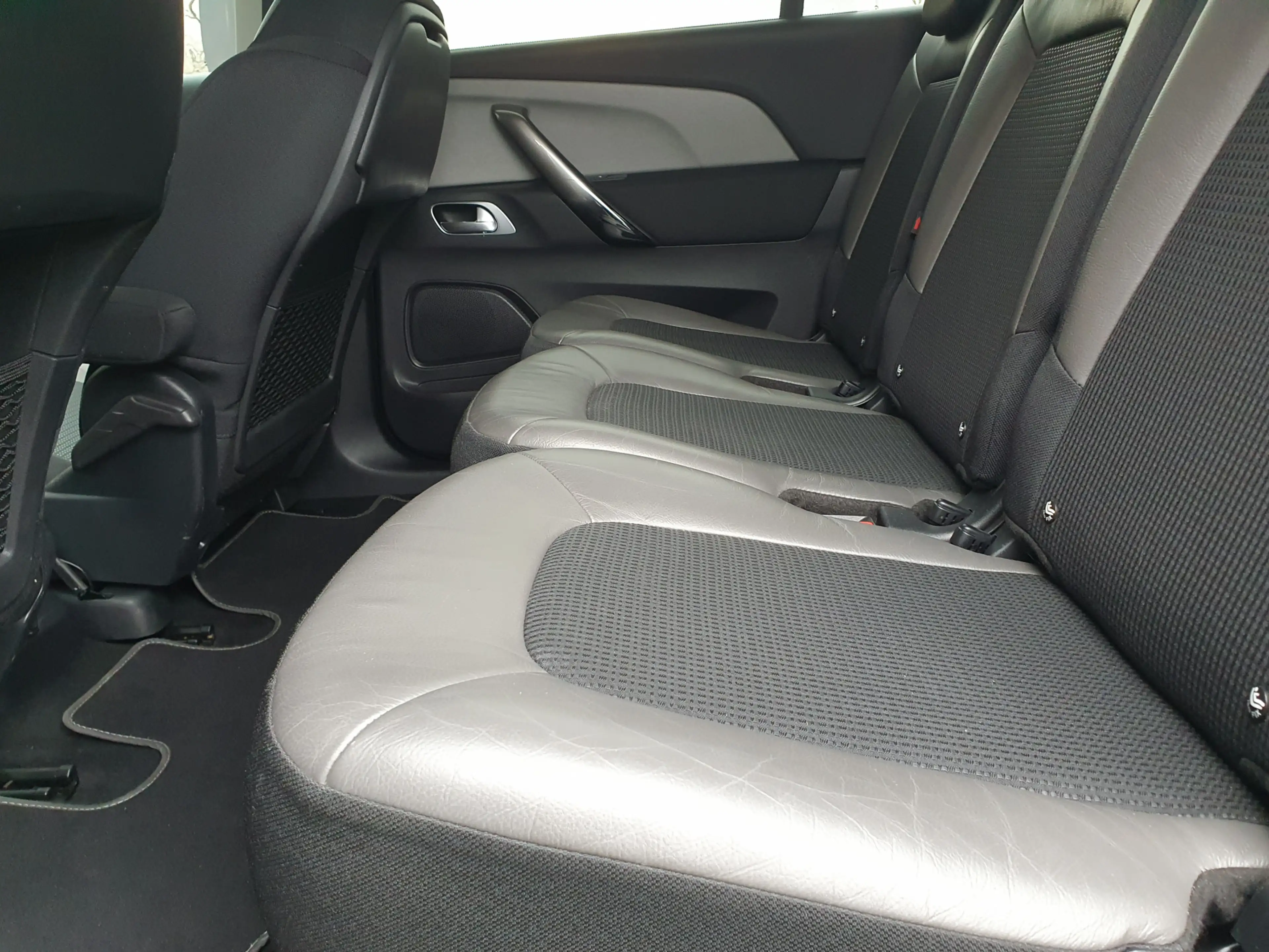 Citroen Grand C4 Picasso 1.2 PureTech Business PDC/TREKH./NAVI/CRUISE/CLIMA — photo 5