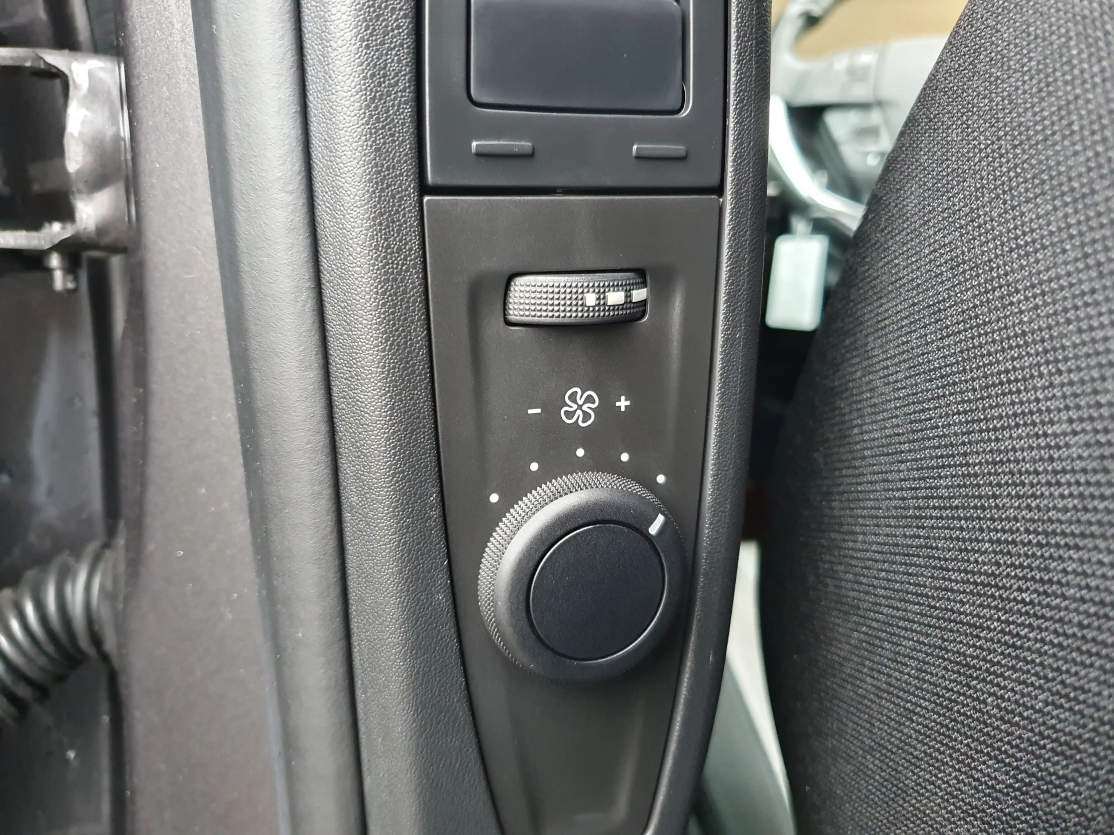 Citroen Grand C4 Picasso 1.2 PureTech Business PDC/TREKH./NAVI/CRUISE/CLIMA — photo 49