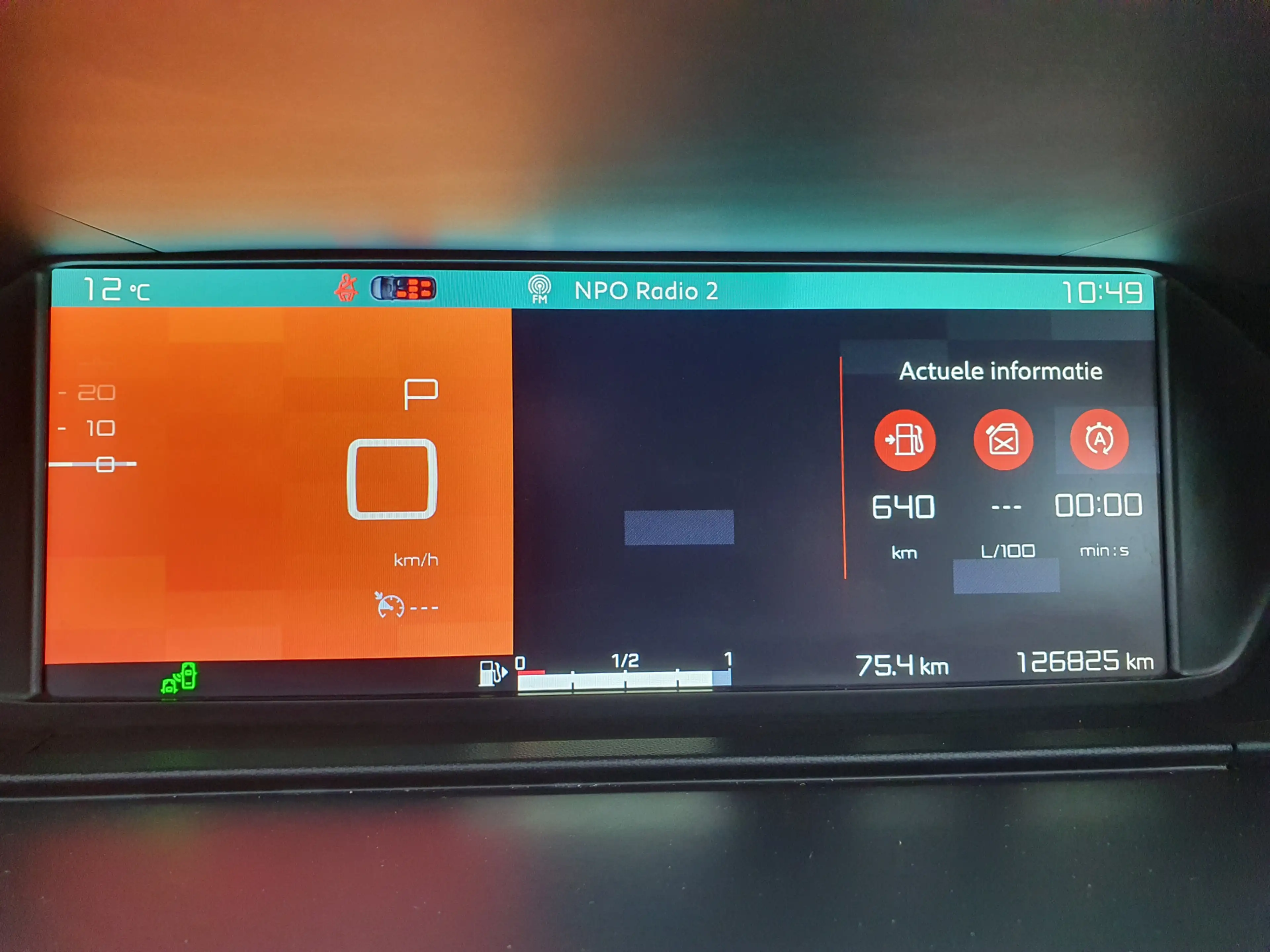 Citroen Grand C4 Picasso 1.2 PureTech Business PDC/TREKH./NAVI/CRUISE/CLIMA — photo 38