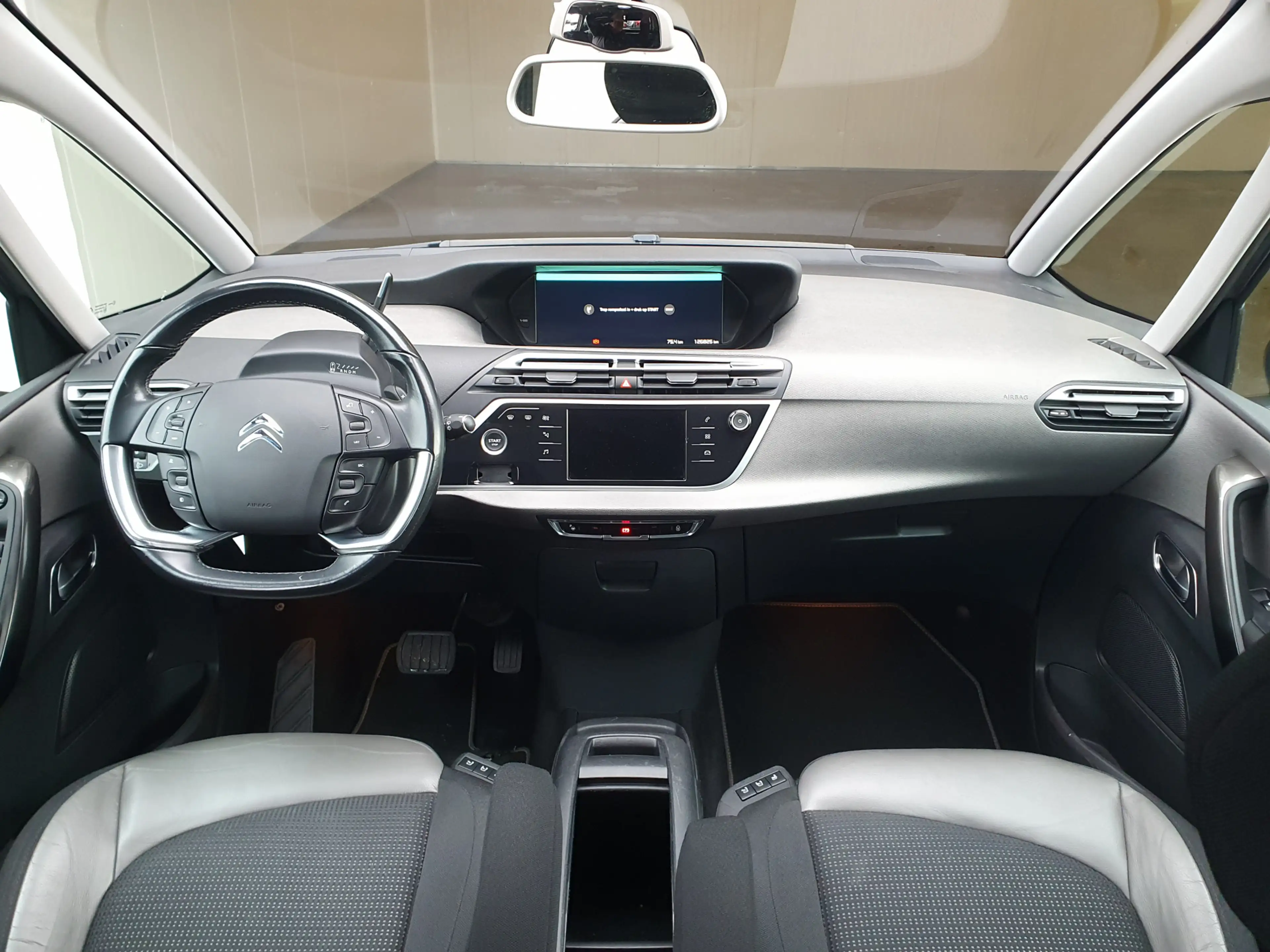 Citroen Grand C4 Picasso 1.2 PureTech Business PDC/TREKH./NAVI/CRUISE/CLIMA — photo 3