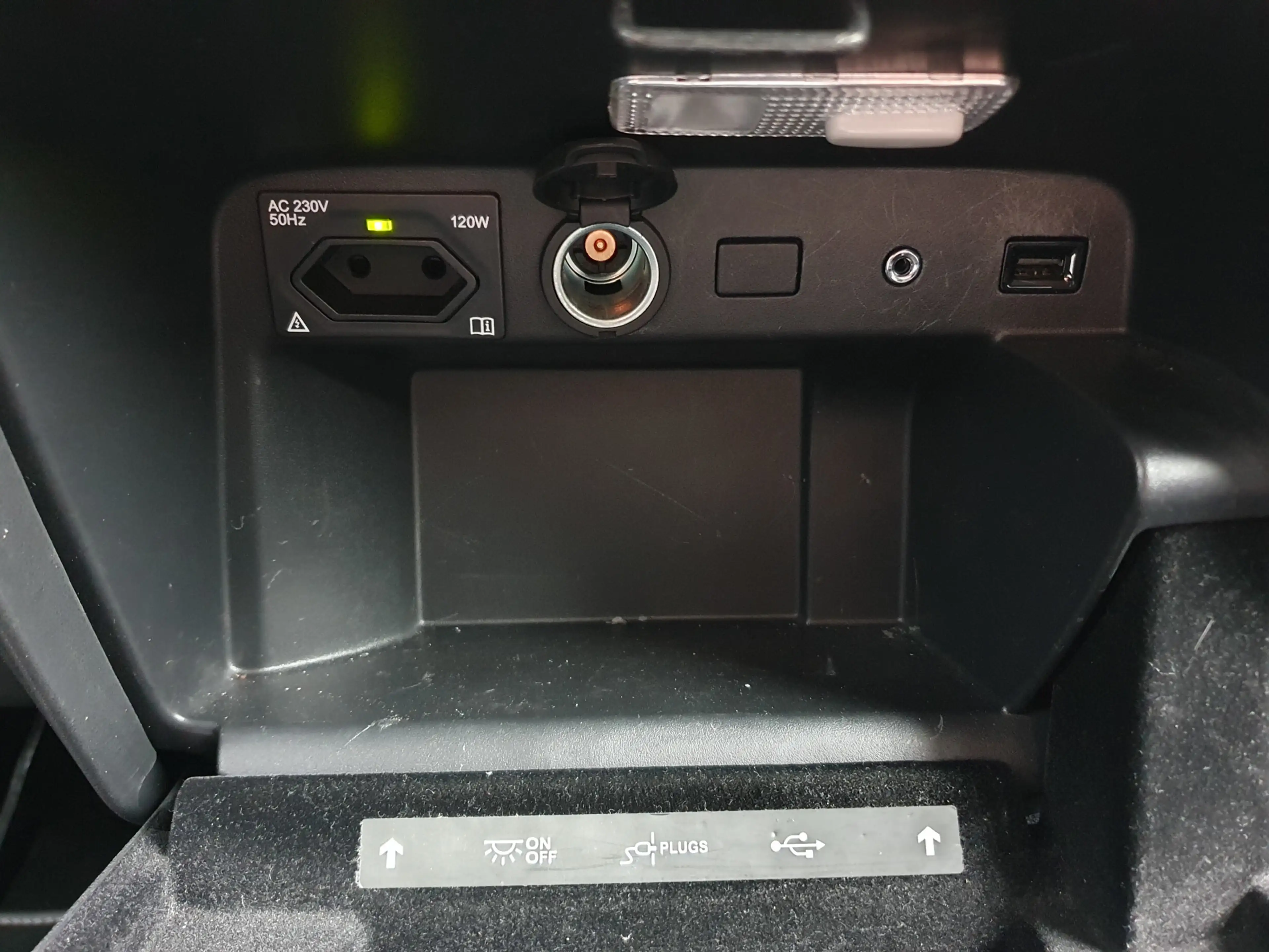 Citroen Grand C4 Picasso 1.2 PureTech Business PDC/TREKH./NAVI/CRUISE/CLIMA — photo 40