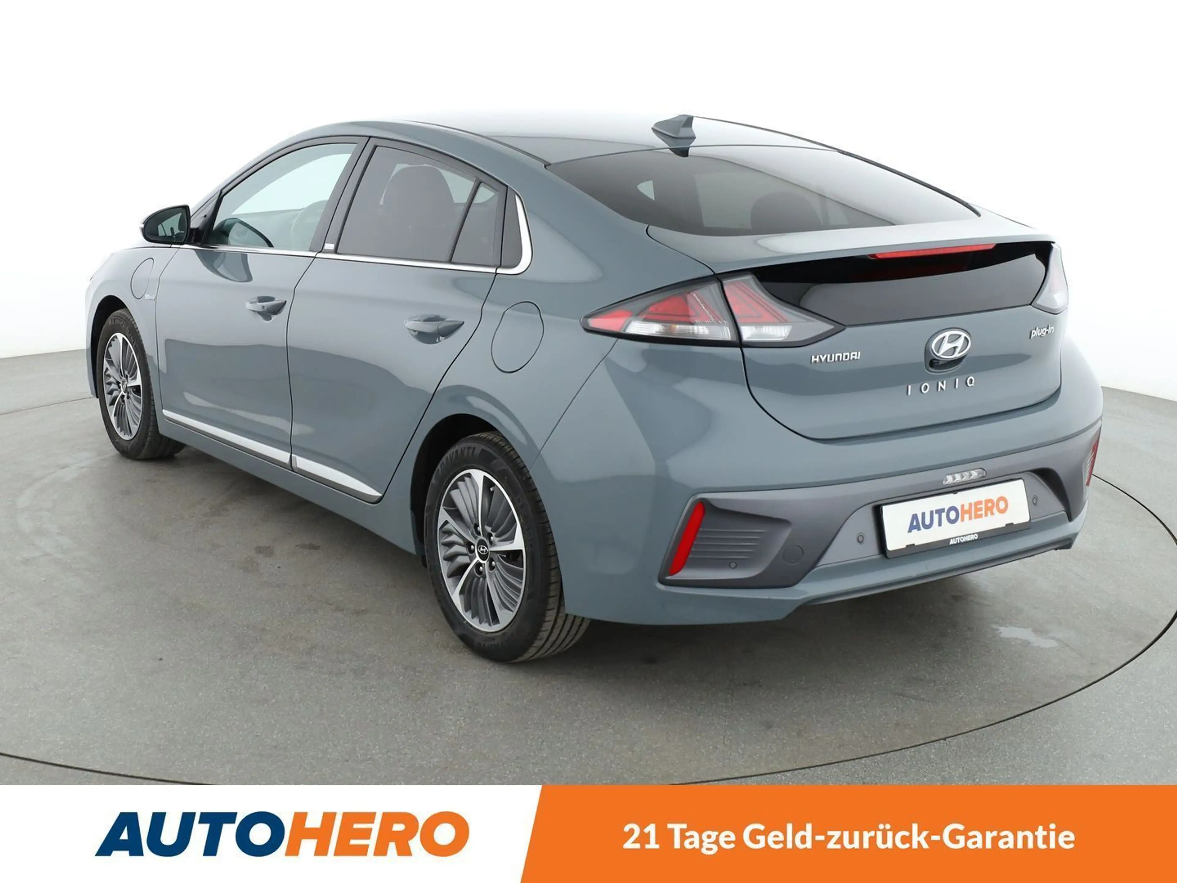Hyundai IONIQ 1.6 Style Plug-In Hybrid Aut.*NAVI*LED*CAM*SHZ*LHZ — photo 4
