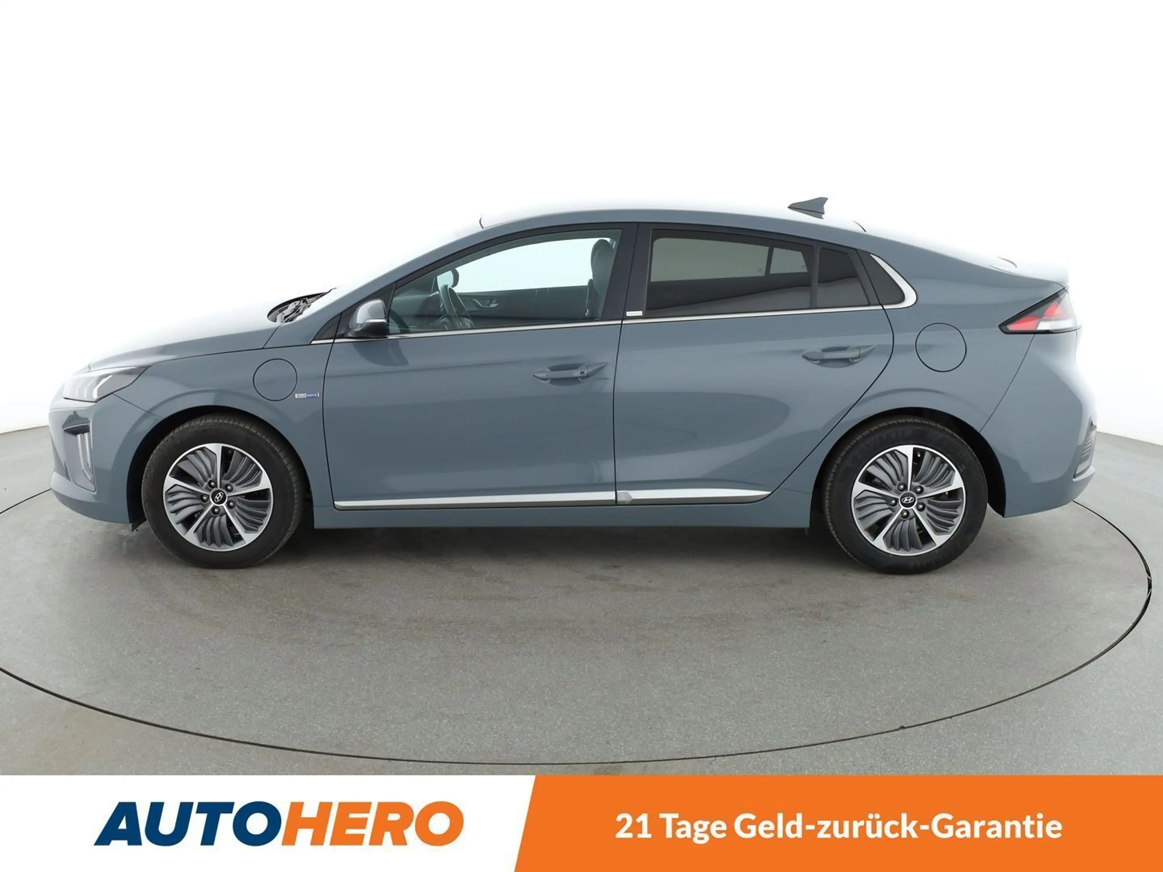 Hyundai IONIQ 1.6 Style Plug-In Hybrid Aut.*NAVI*LED*CAM*SHZ*LHZ — photo 3