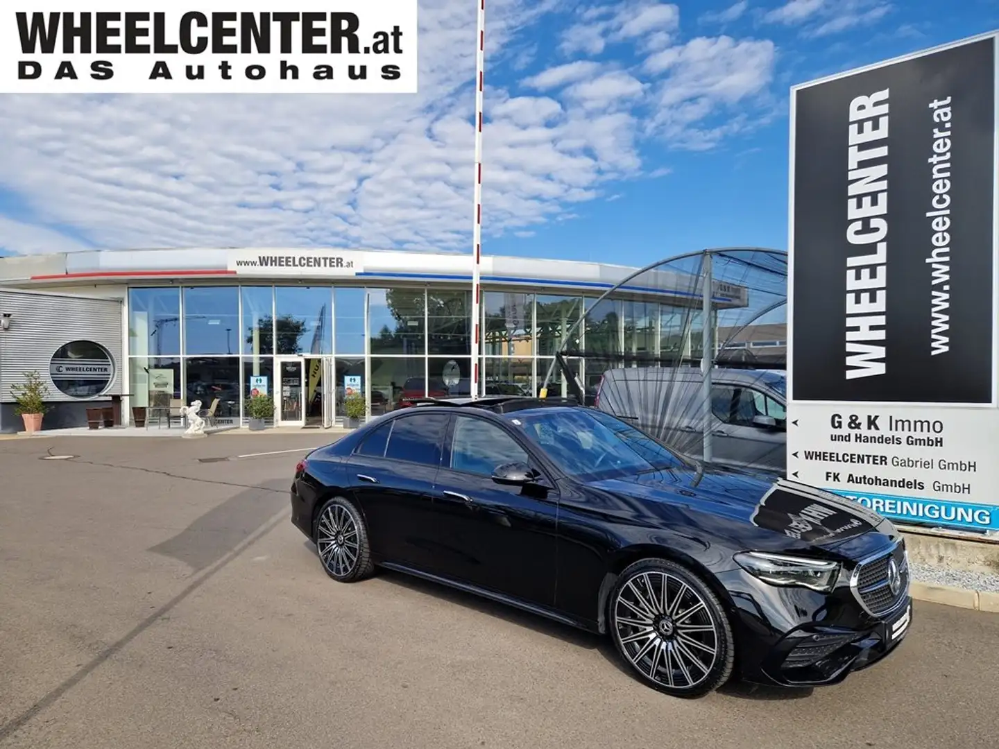 Mercedes-Benz E 220 d 4Matic * AMG LINE * PREMIUM PLUS * 21" RÄDER Schwarz - 1