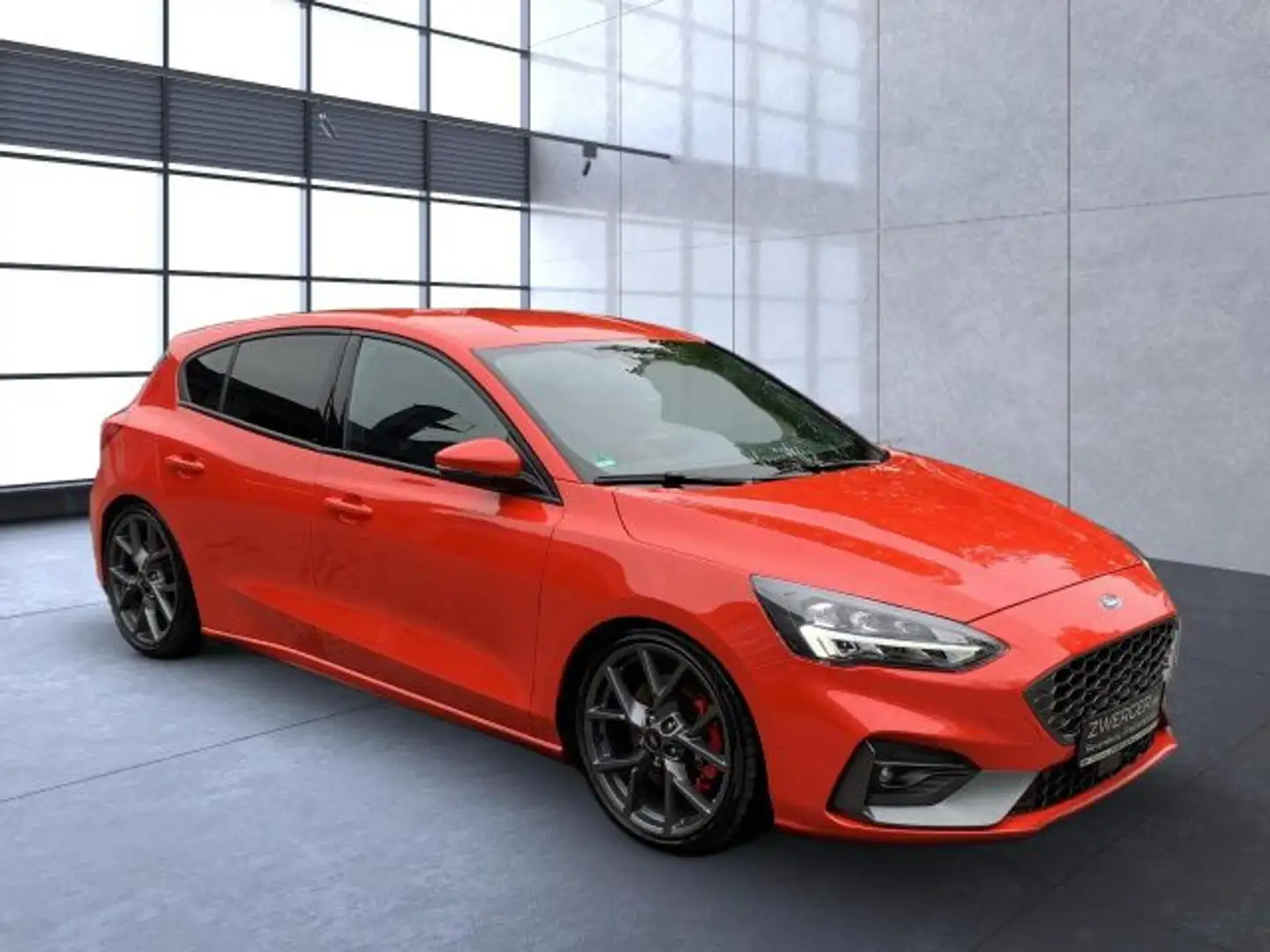 Ford Focus ST mit Styling-Paket Navi Tempomat LED Kamer Rojo - 1