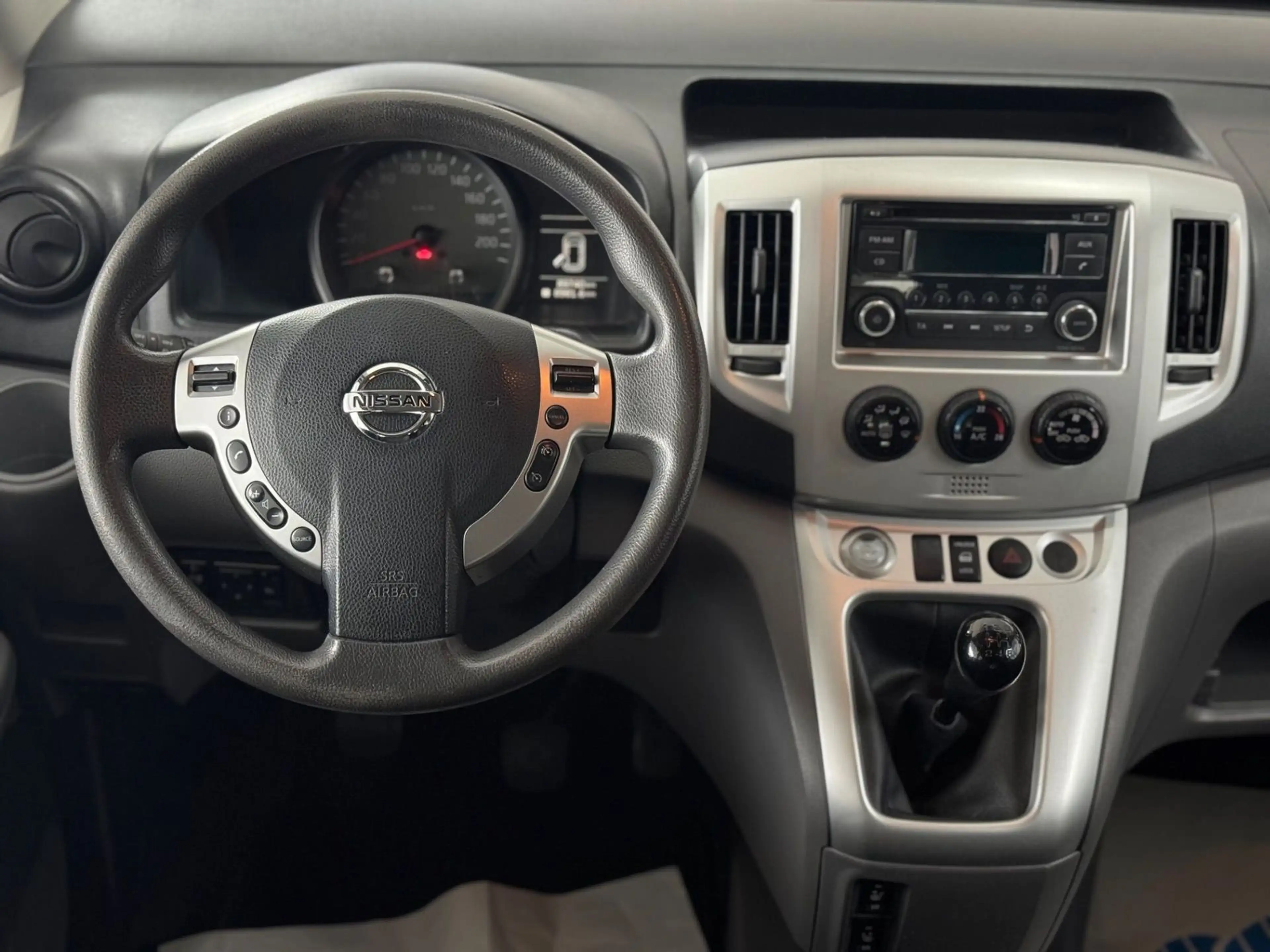 Nissan NV200 Evalia Behindertengerecht-Rampe 4+1 — photo 9