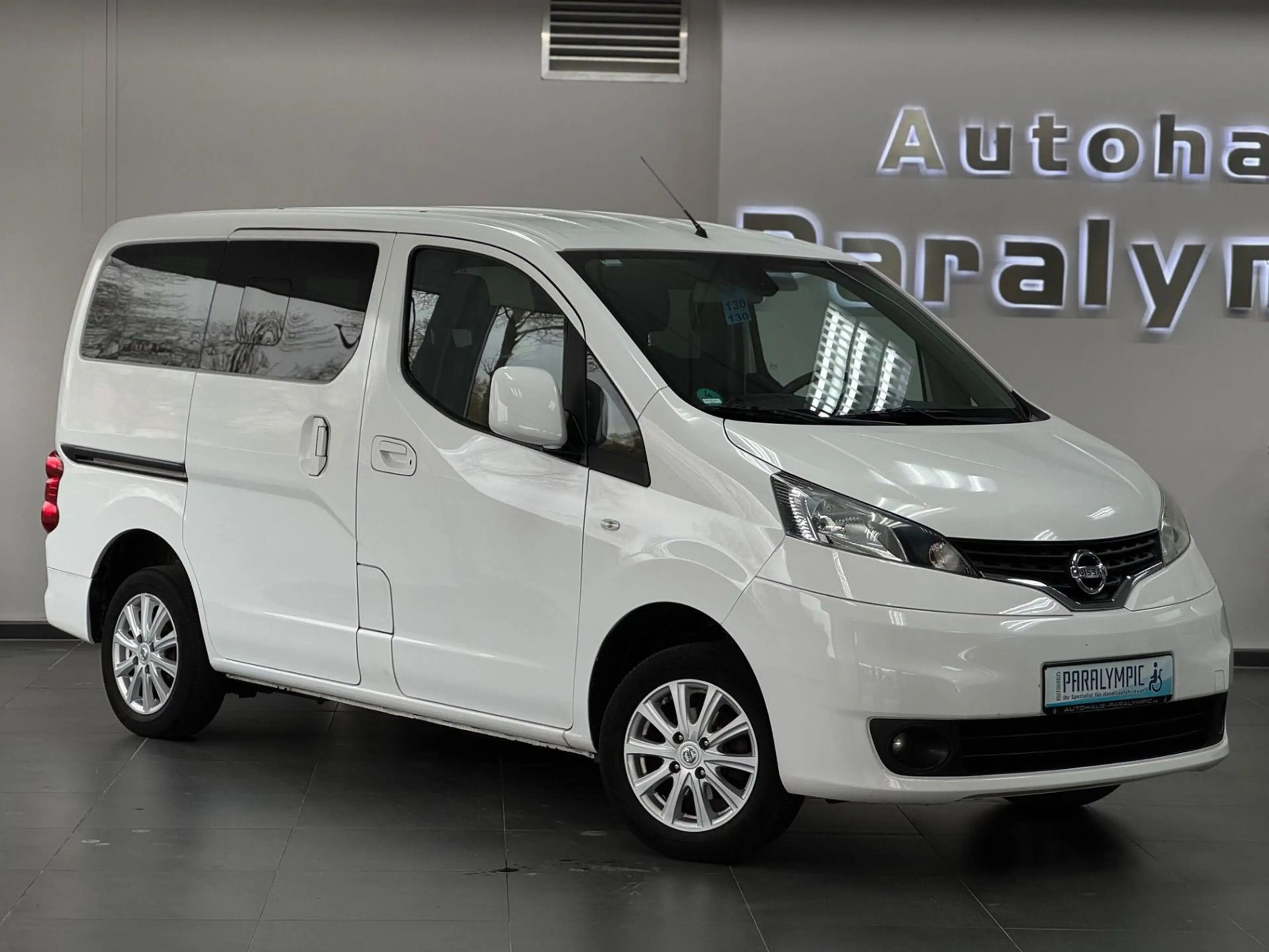 Nissan NV200 Evalia Behindertengerecht-Rampe 4+1 — photo 2