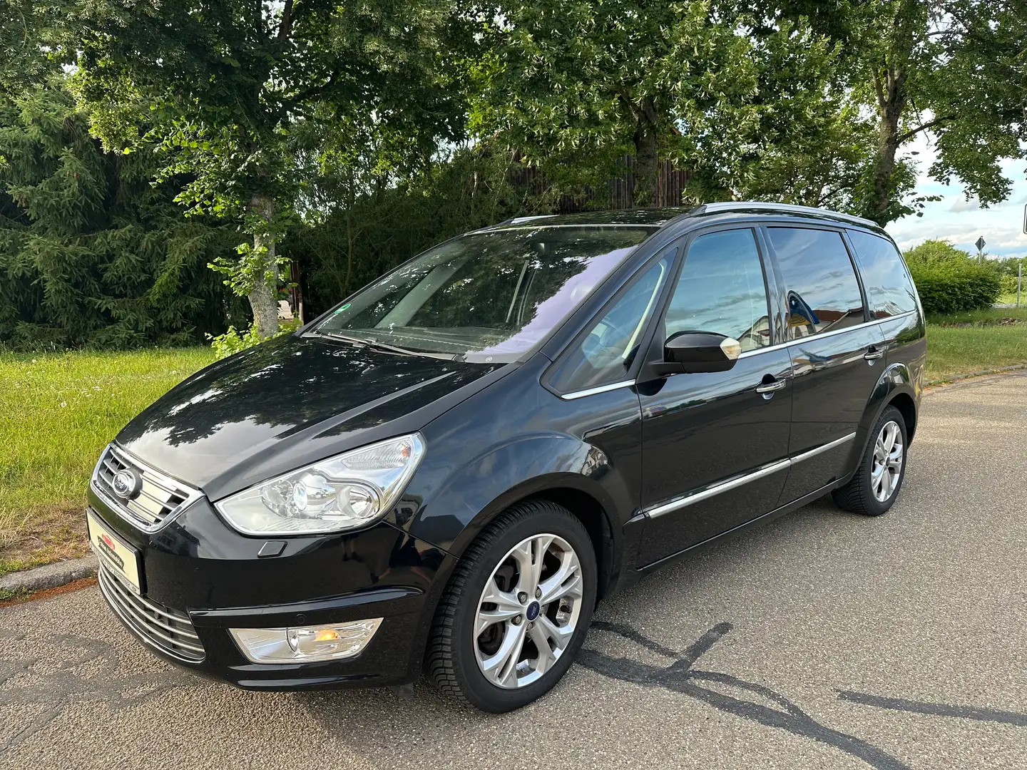 Ford Galaxy 2.0 Titanium *Automatik*7-Sitzer*Xenon*Navi*Pano* Schwarz - 1