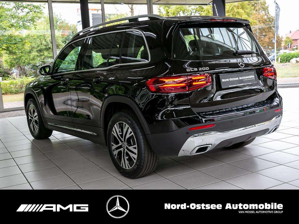 Mercedes-Benz GLB 200