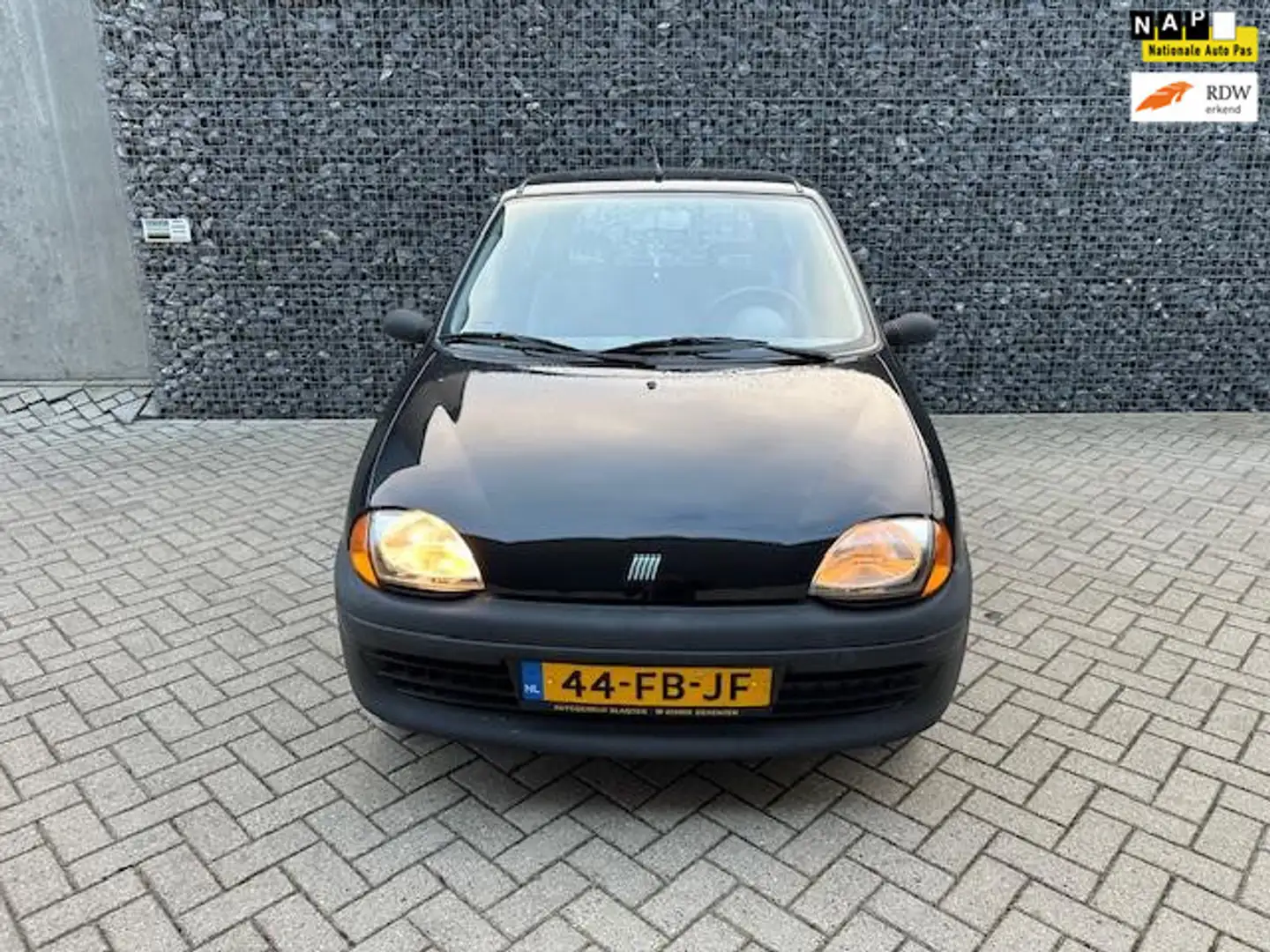 Fiat Seicento 1100 ie Young Schwarz - 1
