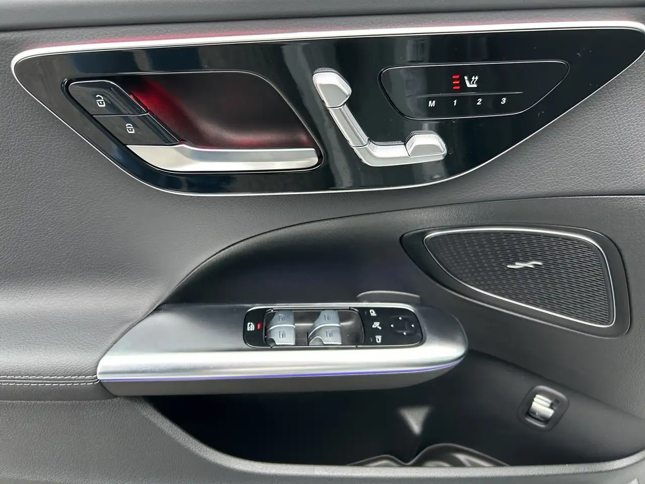 Mercedes-Benz C 220 d EDITION AMG PANO DIGLIGHT MEMORY KEYGO 14