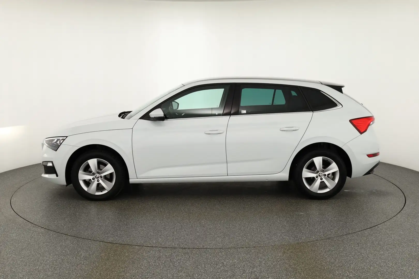 Skoda Scala 1.5 TSI DSG LED Tempomat Pano Blanco - 2